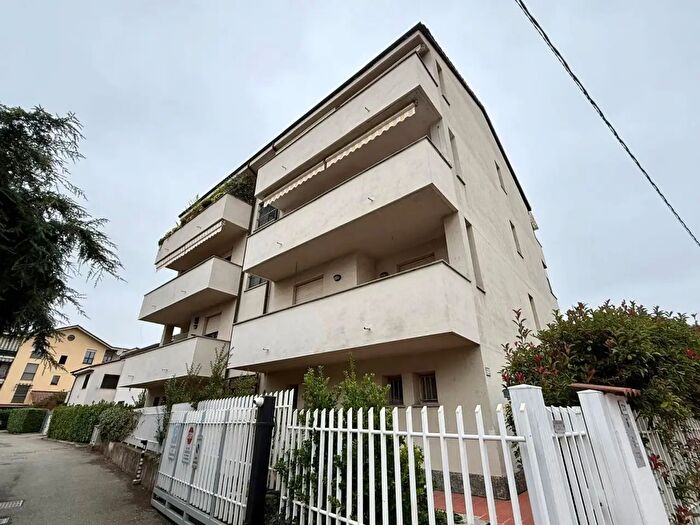 Appartamento quadrilocale in vendita in Corso Acqui, Alessandria