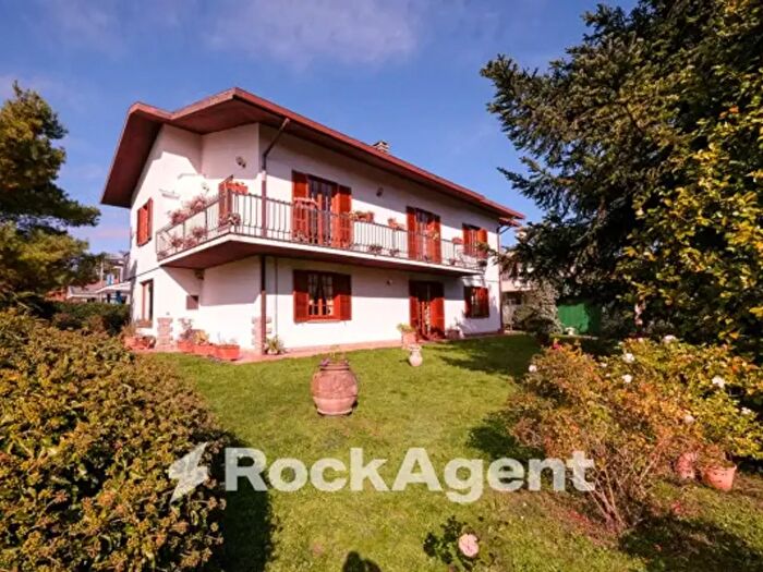 Appartamento con 6 locali in vendita in Via Marzo, Acquapendente