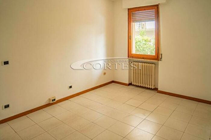 Appartamento con 5 locali in vendita in Via Francesco Petrarca, Citta Di Castello