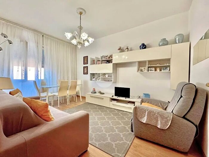 Appartamento trilocale in vendita in Via Privata Giovanni Zambelli, Milano
