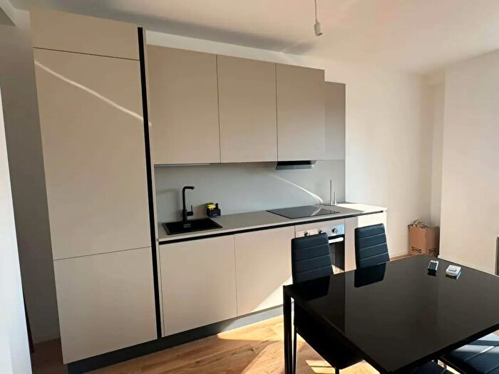 Appartamento monolocale in affitto in Via Valbrona, Milano