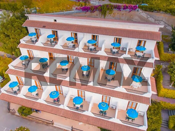 Appartamento monolocale in vendita in Via Lipari Contrada Calavà Sn, Gioiosa Marea
