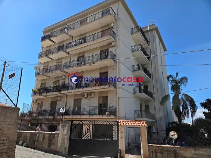 Appartamento quadrilocale in vendita in Via Caserta Crocevia Prolungamento, Reggio di Calabria