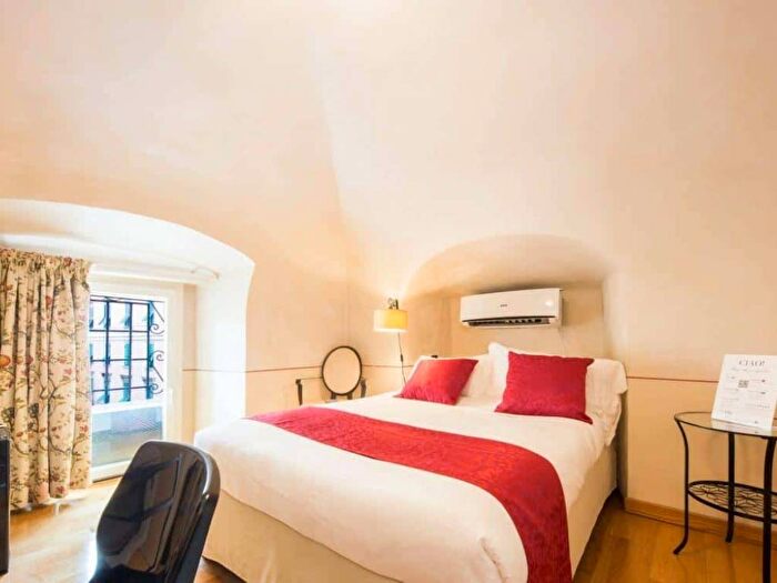 Appartamento monolocale in affitto in Via XX Settembre, San Vincenzo, Genova