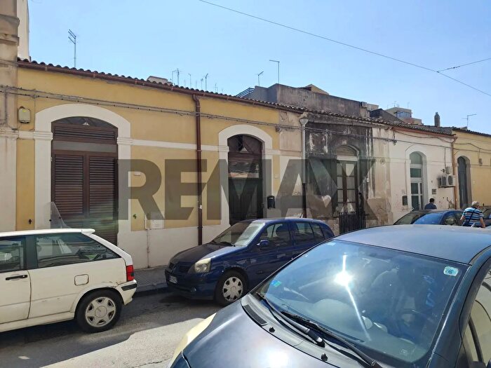 Appartamento quadrilocale in vendita in Via Isonzo, Siracusa