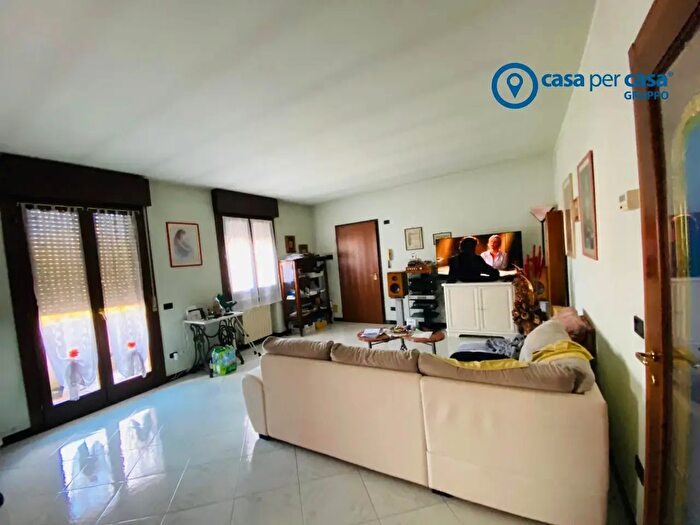 Appartamento quadrilocale in vendita in Via San Vito, Cerea