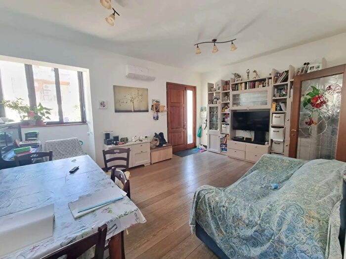 Appartamento con 6 locali in vendita in Via Taddeini, Montespertoli