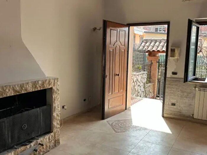 Casa quadrilocale in vendita in Via di Giardinetti, Roma