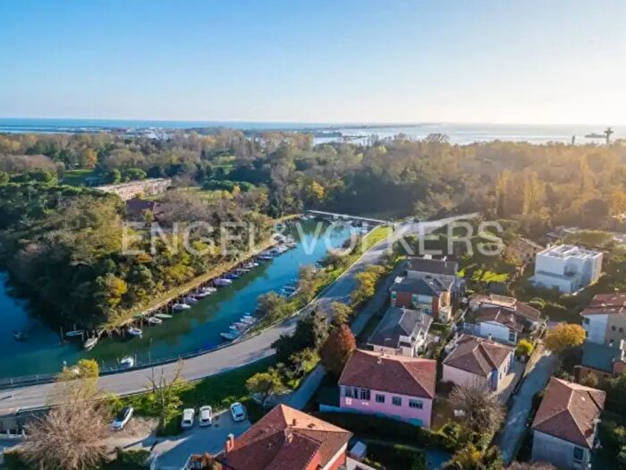 Appartamento trilocale in vendita in Strada della Droma, Venezia