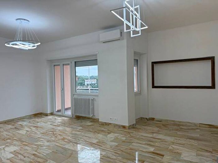 Appartamento con 5 locali in affitto in Via Bartolomeo Intieri, Vigna Clara Vigna Stelluti, Roma