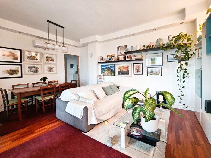 Appartamento con 5 locali in vendita in Via Leonardo da Vinci, Cormano