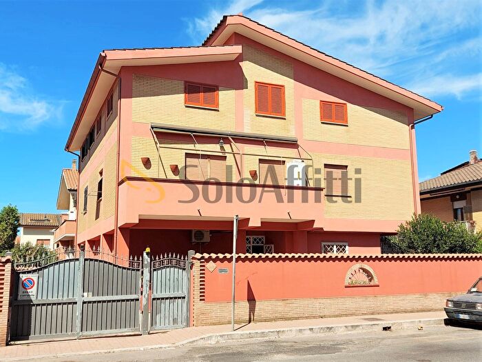 Appartamento con 5 locali in affitto in Via Giorgio Giorgis, Fiumicino