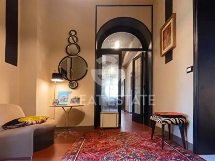 Appartamento con 6 locali in vendita in Largo Giugno, Arezzo