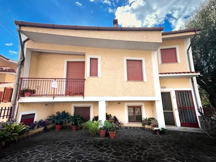 Appartamento con 5 locali in vendita in Via Roma, Torre Orsaia