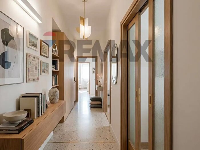 Appartamento trilocale in vendita in Via Luigi Cadorna, Vimercate