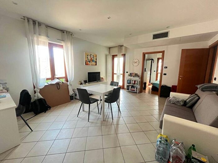 Appartamento bilocale in affitto in Piazza Bonsanti, Porta al Prato San Jacopino, Firenze