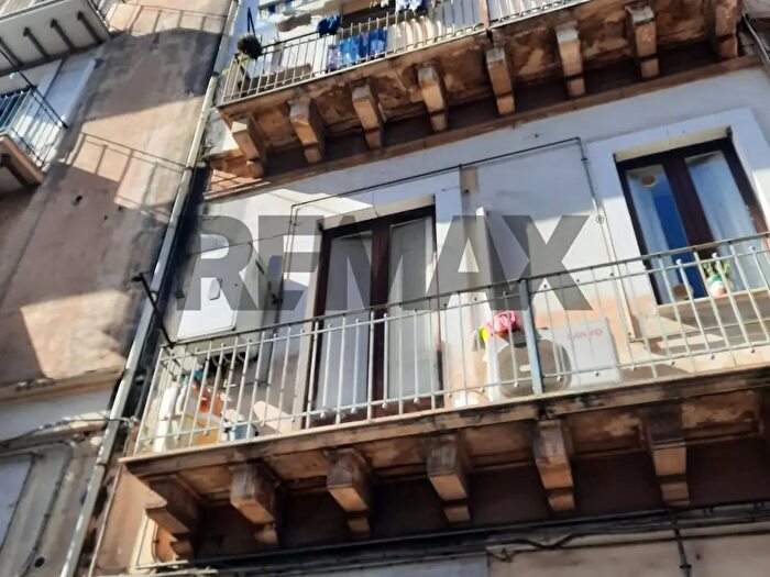 Appartamento quadrilocale in vendita in Via Redentore, Catania