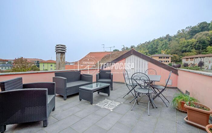 Casa con 5 locali in vendita in Via Don Luigi Godio, Borgomanero