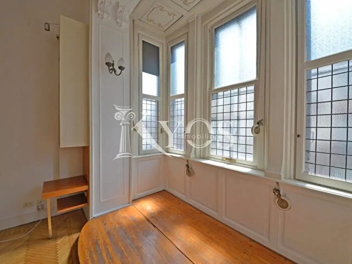 Appartamento trilocale in vendita in Piazza De Meis, Milano