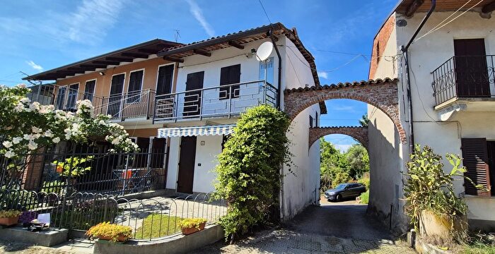 Casa con 6 locali in vendita in Localita Sivrasco, Verrua Savoia