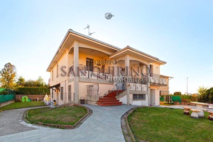 Casa quadrilocale in vendita in Via Mazzini, Luzzara