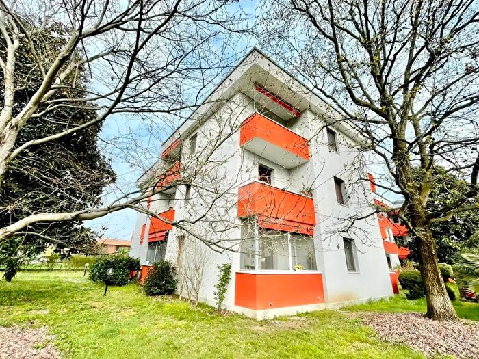 Appartamento trilocale in vendita in Via Federico Rossi, Monza