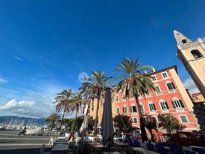 Appartamento quadrilocale in vendita in Lerici