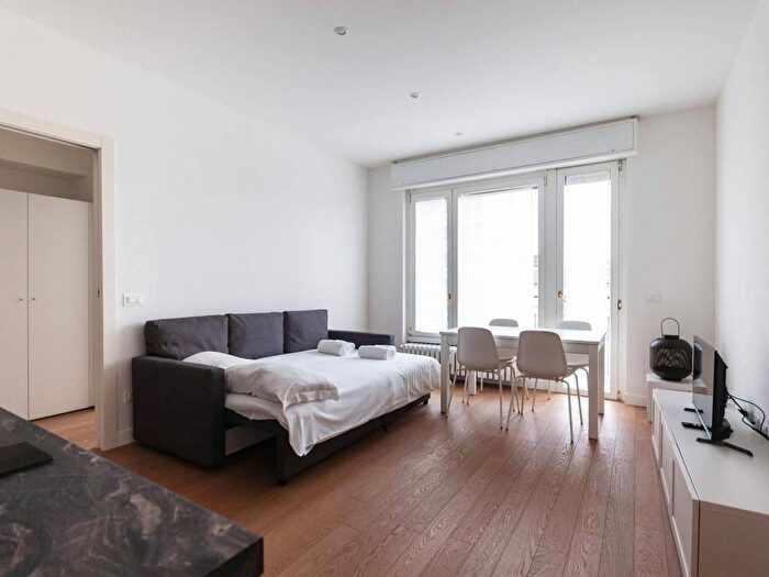 Appartamento monolocale in affitto in Via Melchiorre Gioia, Isola, Milano