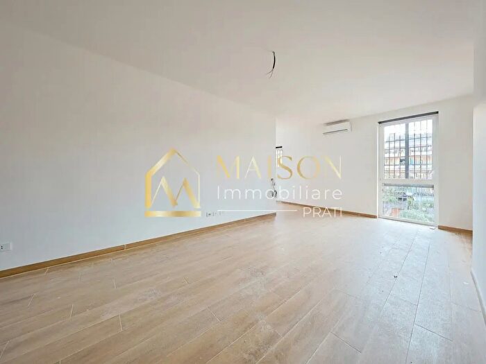 Appartamento trilocale in vendita in Via dei Prati Fiscali, Roma