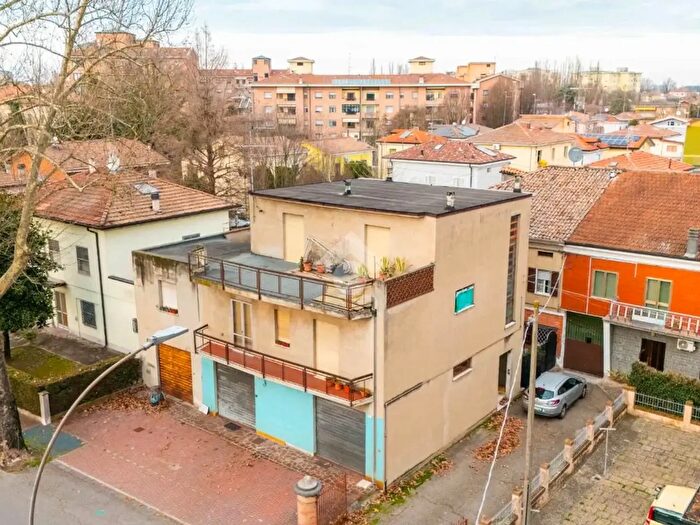 Casa quadrilocale in vendita in Via Aldo Moro Esterna, Carpi