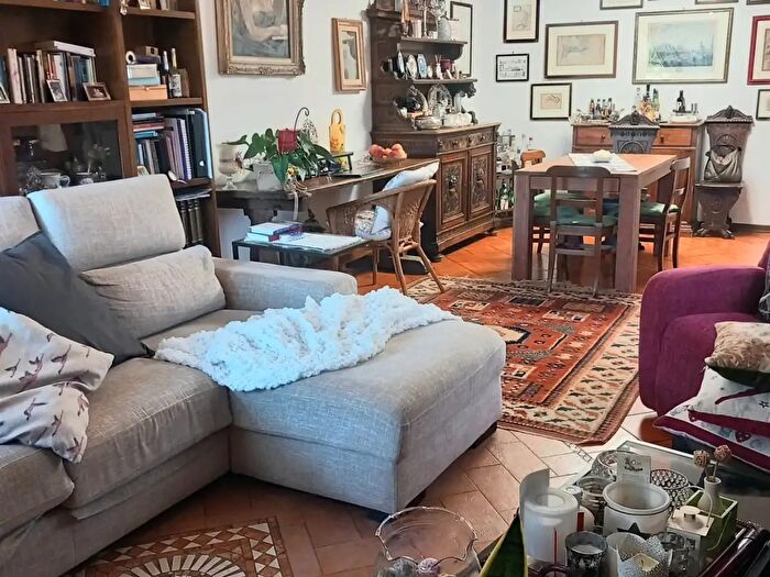 Appartamento con 5 locali in vendita in Pisa