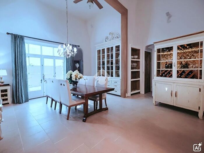 Casa con 6 locali in vendita in Via Tito Livio, Manduria