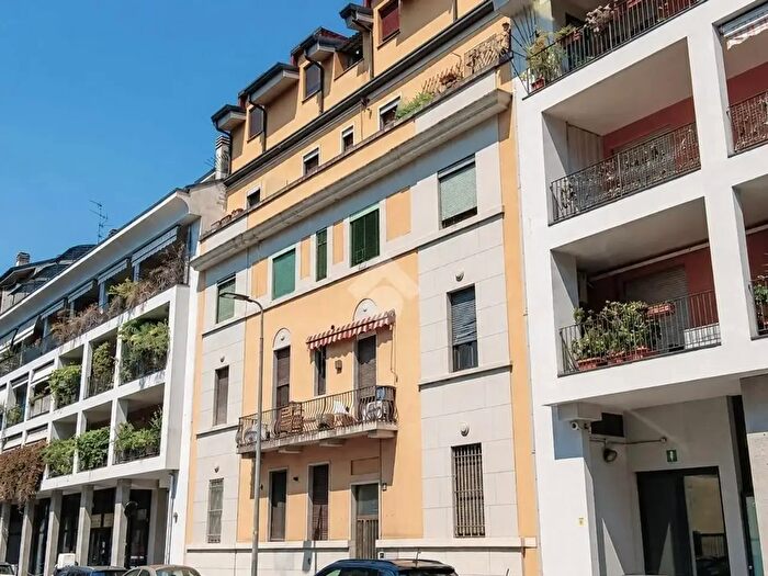 Appartamento monolocale in affitto in Via Casella, Milano