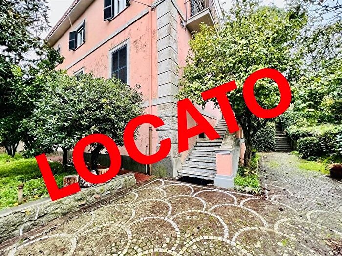 Casa con 5 locali in affitto in Via Vito Volterra, Ariccia