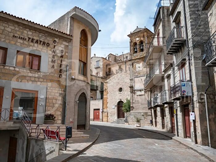 Casa con 5 locali in vendita in Via Garibaldi, Petralia Sottana