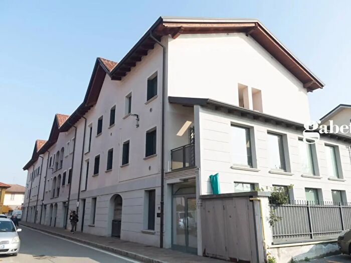 Appartamento trilocale in affitto in Via Caduti di Nassiriya, Vignate