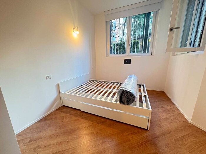 Appartamento monolocale in affitto in Piazza Napoli, Milano