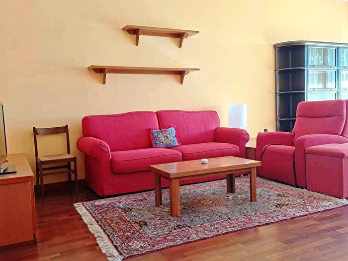 Appartamento trilocale in affitto in Via Europa, Centro, San Donato Milanese