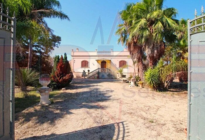 Casa con 5 locali in vendita in Strada Comunale Seclì Santa Maria Secli, Secli