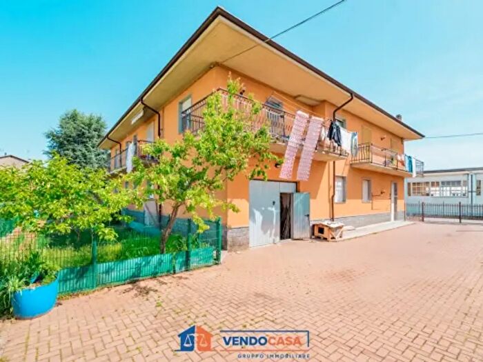 Appartamento quadrilocale in vendita in Via Genova, Cuneo