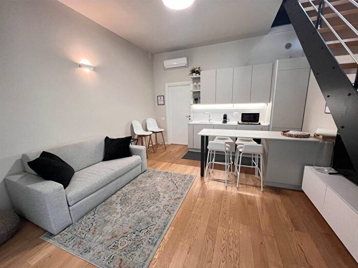 Appartamento bilocale in affitto in VIA SELVANESCO, Gratosoglio, Milano
