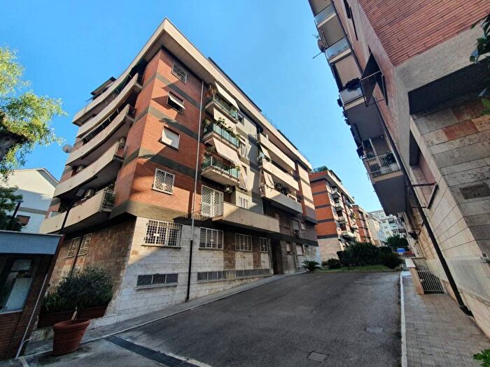 Appartamento bilocale in affitto in Via Leopoldo Ruspoli, Portuense, Roma