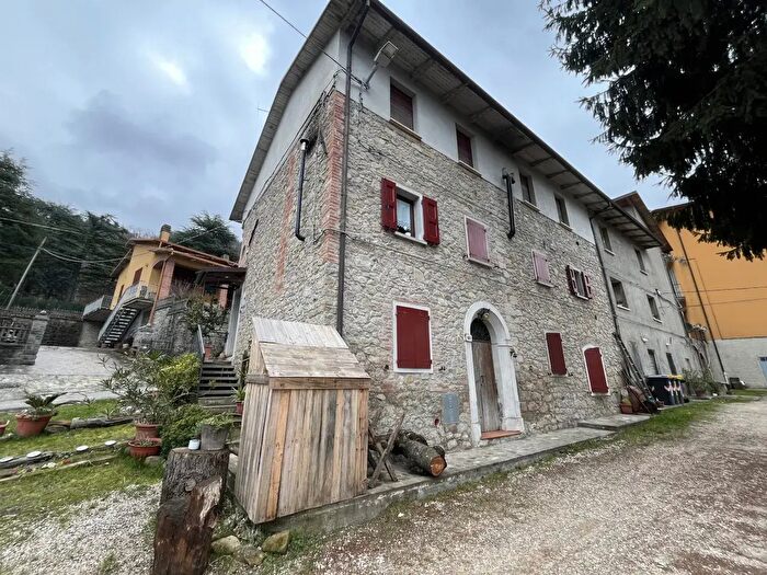 Casa con 5 locali in vendita in Via John E Robert Kennedy, Monte San Pietro