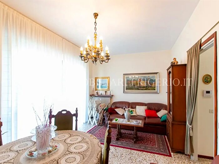 Appartamento quadrilocale in vendita in Via Giacomo Quarenghi, Cisano Bergamasco