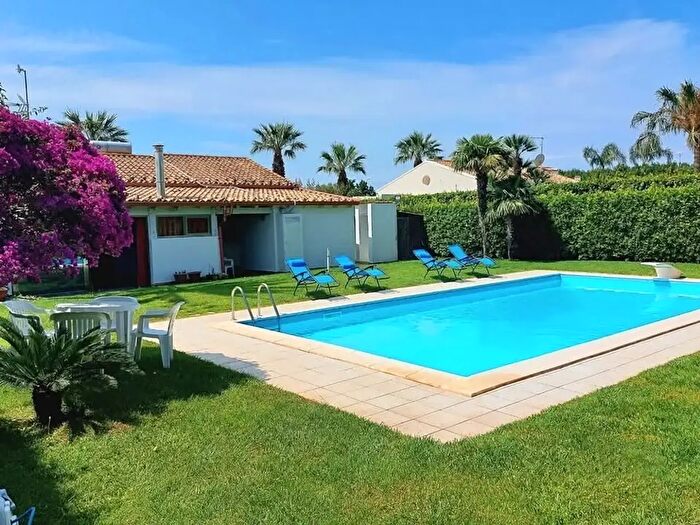 Casa quadrilocale in vendita in Scicli