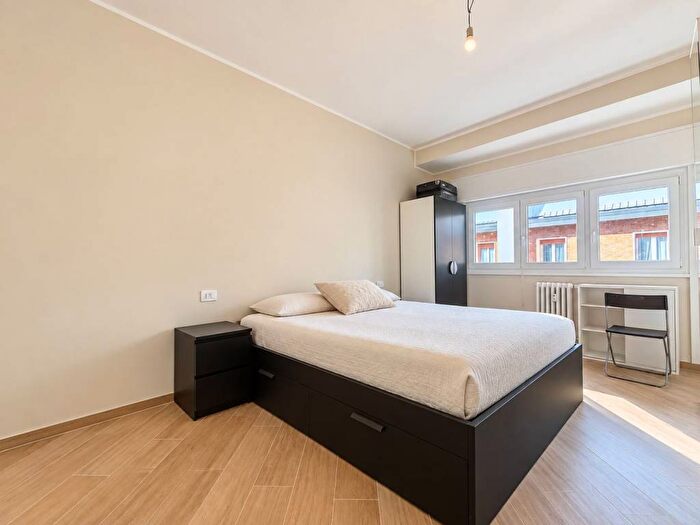 Appartamento trilocale in affitto in Via Ebro, Ripamonti Fondazione Prada, Milano