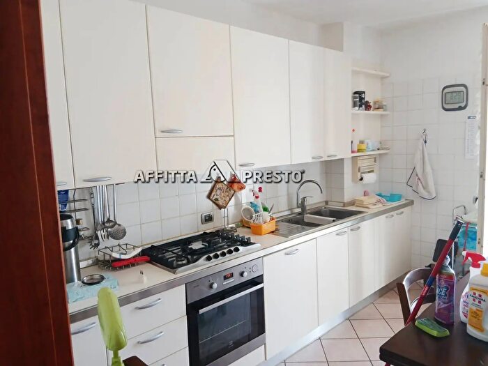 Appartamento con 5 locali in affitto in Via Antiochia, Ravenna