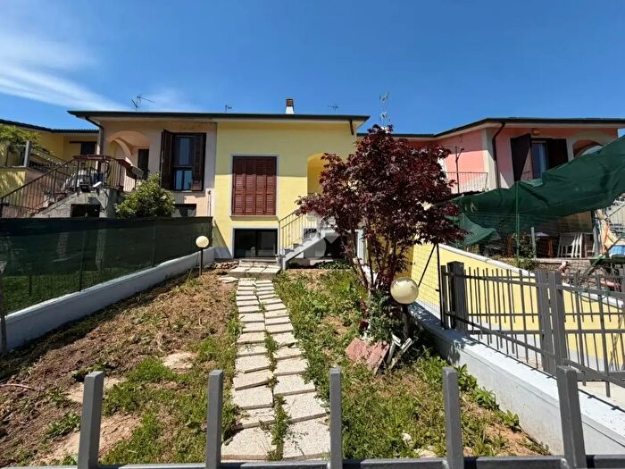 Casa trilocale in vendita in Via Mulini, Motta Visconti