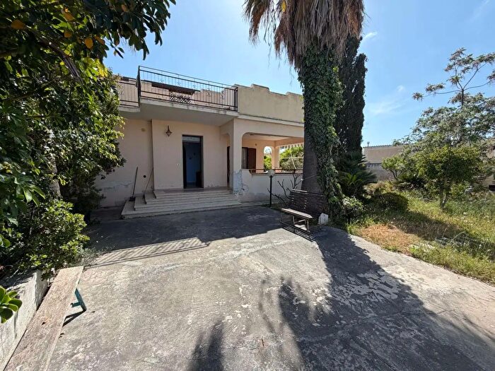 Casa con 7 locali in vendita in Tonnarella, Mazara Del Vallo