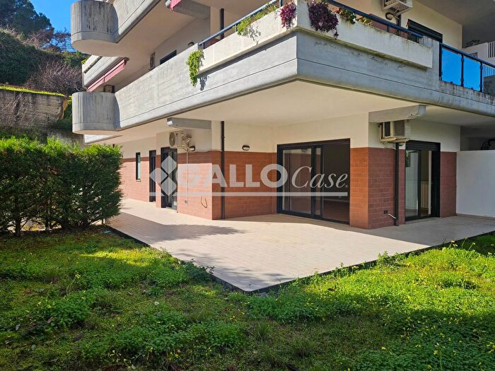 Appartamento quadrilocale in vendita in Via Gioacchino da Fiore Belvedere Marittimo, Belvedere Marittimo